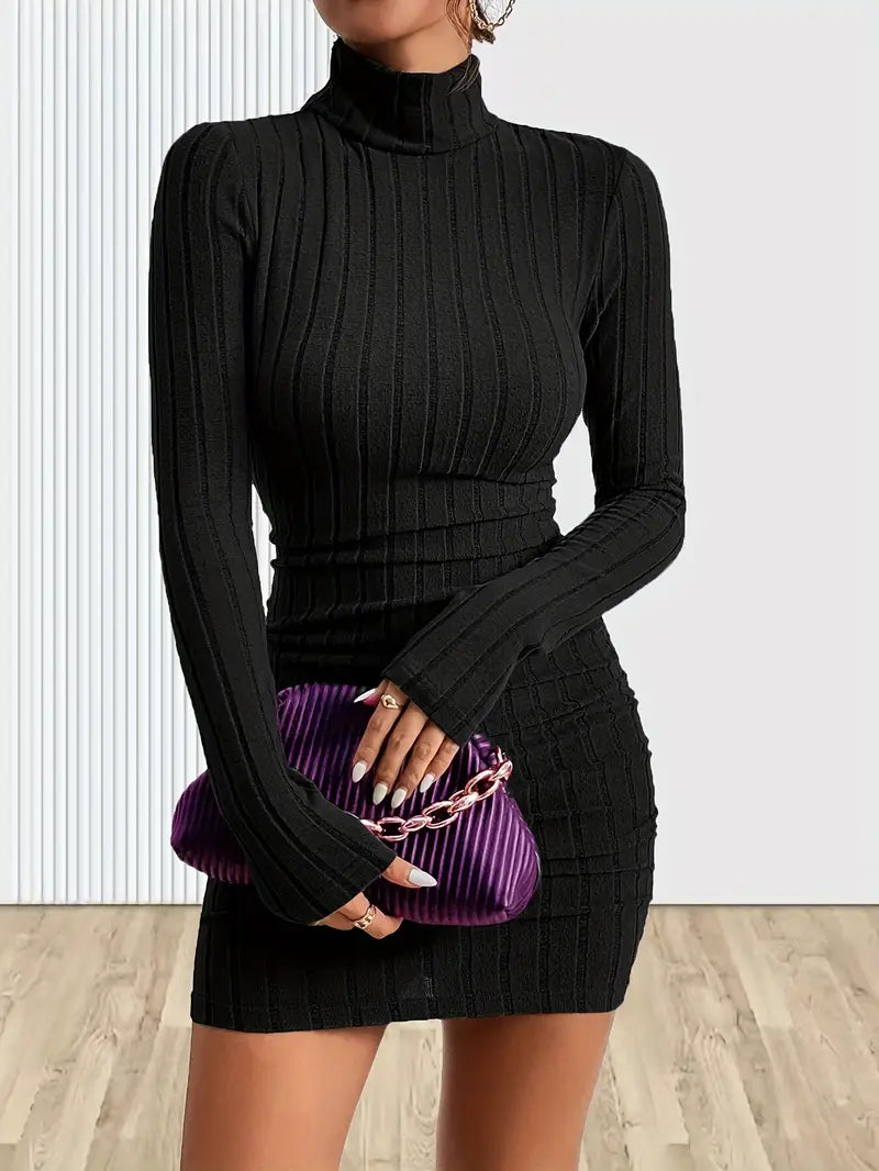 Prążkowana sukienka dzianinowa z golfem w kolorze czarnym